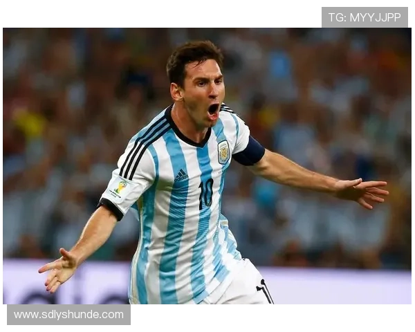 足球巨星的辉煌成就与荣誉全解析，带你领略他们的传奇旅程